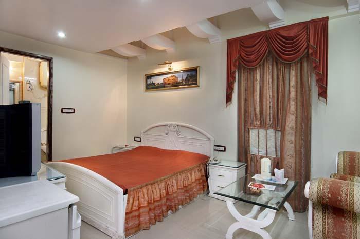 Mandakini Kanpur Ngoại thất bức ảnh