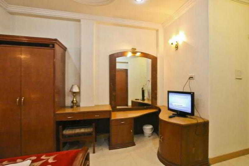 Mandakini Kanpur Ngoại thất bức ảnh